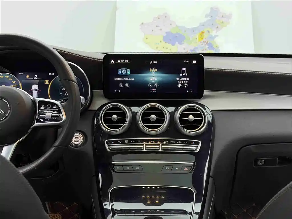 Mercedes-Benz GLC 2021 GLC 260 L 4MATIC Sporty фото 11