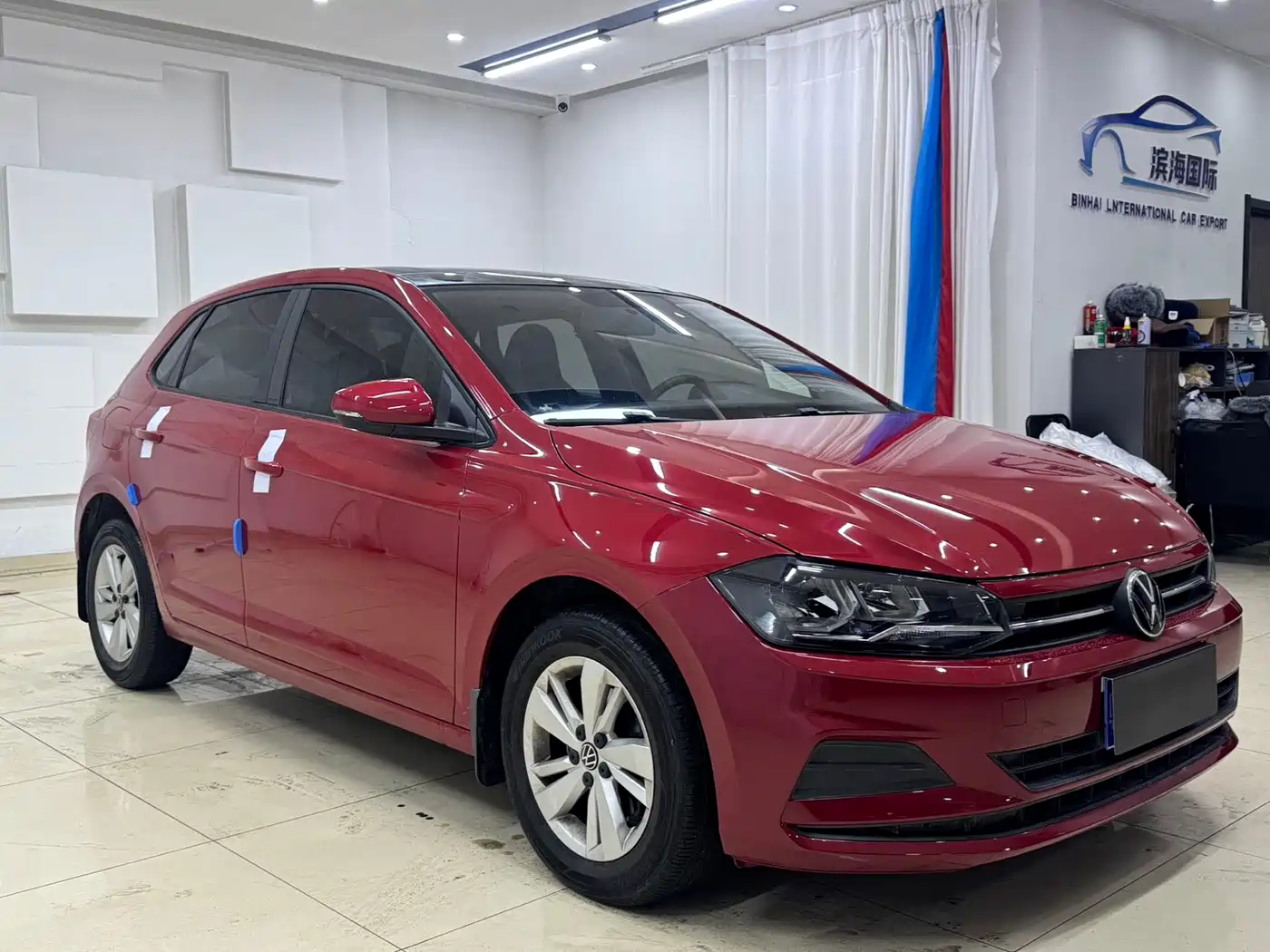 Volkswagen Polo 2021 Plus 1.5L Automatic Panorama Enjoyment Edition фото 3