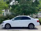 Фото 3 - Volkswagen Jetta