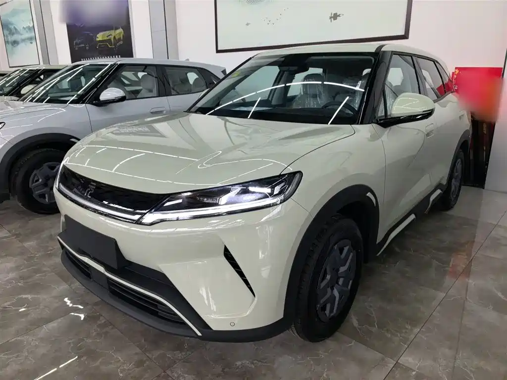 BYD Yuan UP 2025 Model 301KM Navigator фото 2
