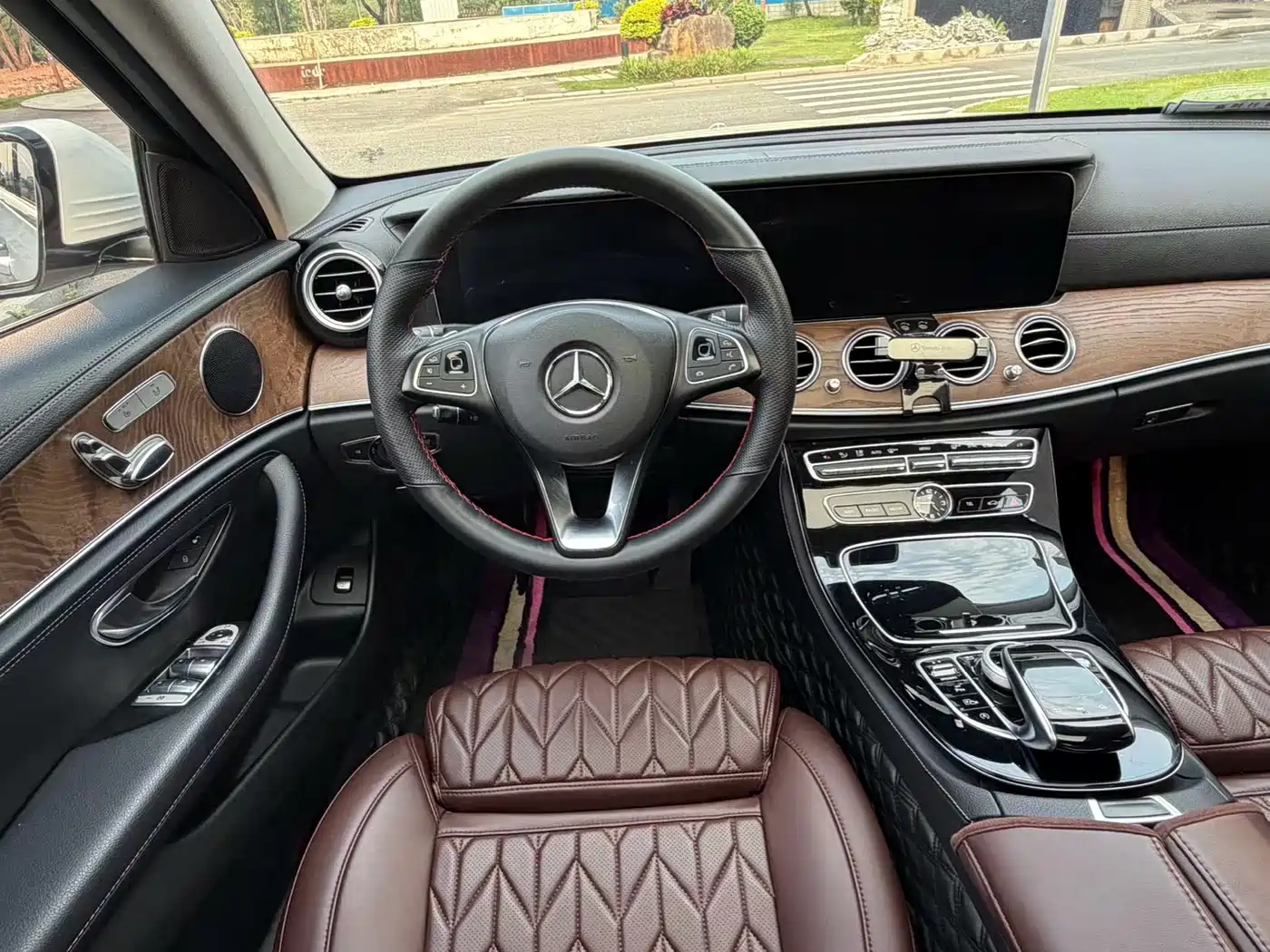 Mercedes-Benz E-Class 2017 E 200 L 4MATIC фото 5