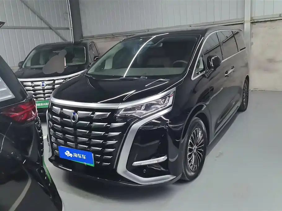 Denza D9 2022 DM-i 970 AWD Flagship фото 2