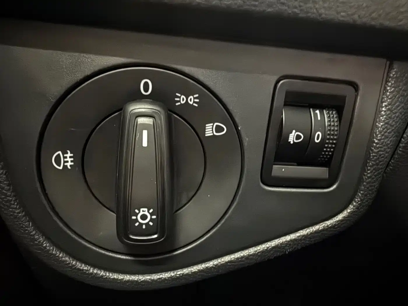 Volkswagen Polo 2021 Plus 1.5L Automatic Panorama Enjoyment Edition фото 11