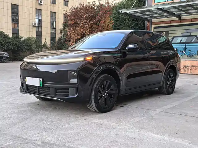 Li Auto Li L8 2023 Pro