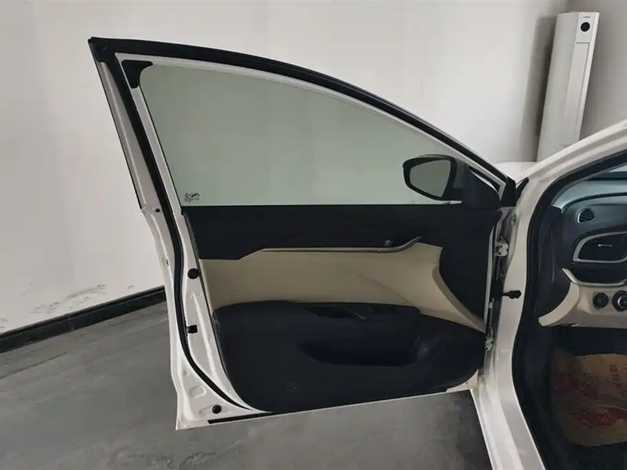 Buick Excelle 2019 15T DCT Connected Elite Type China VI фото 7