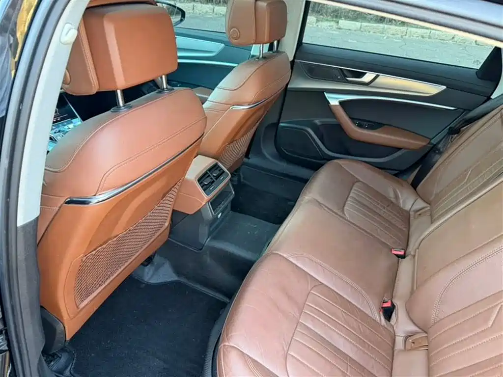 Audi A6L 2020 40 TFSI Luxury Dynamic фото 7