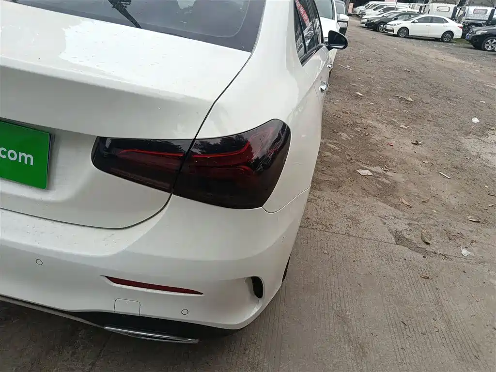 Mercedes-Benz A-Class 2019 A 200 L Sport Sedan фото 8