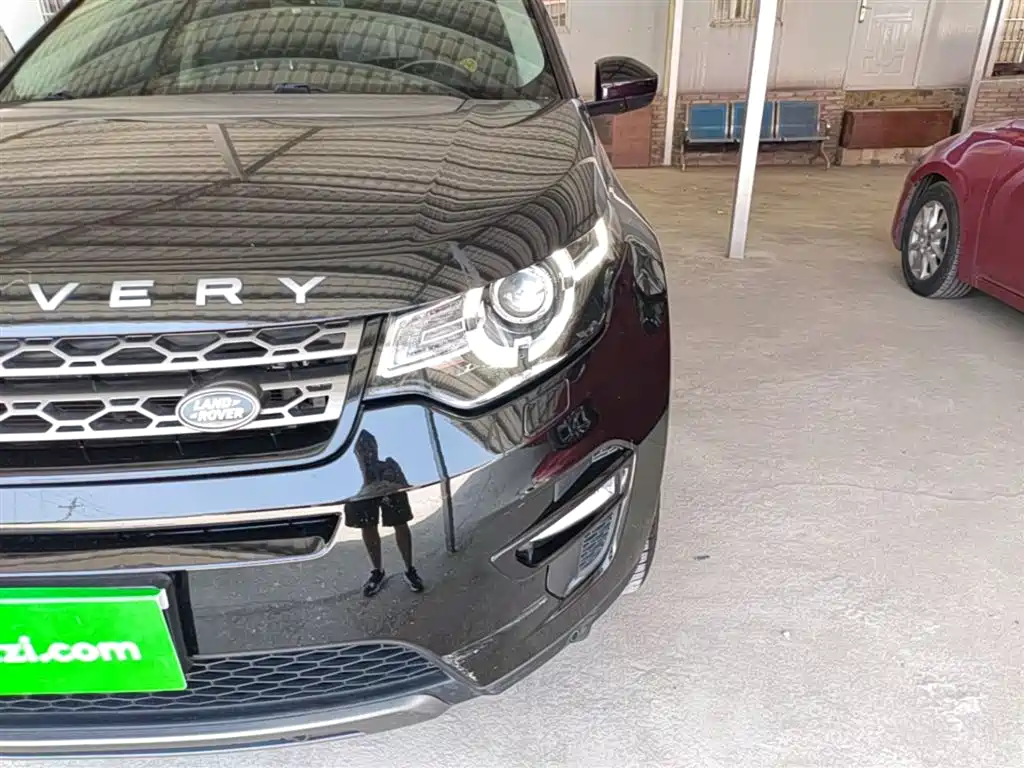Land Rover Discovery Sport 2019 240PS SE Edition China VI фото 17