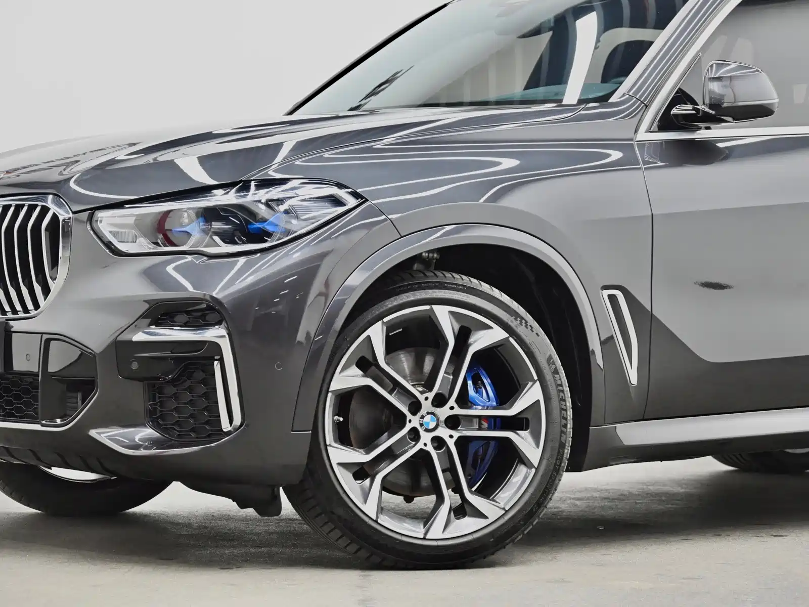 Фото 26 - BMW X5
