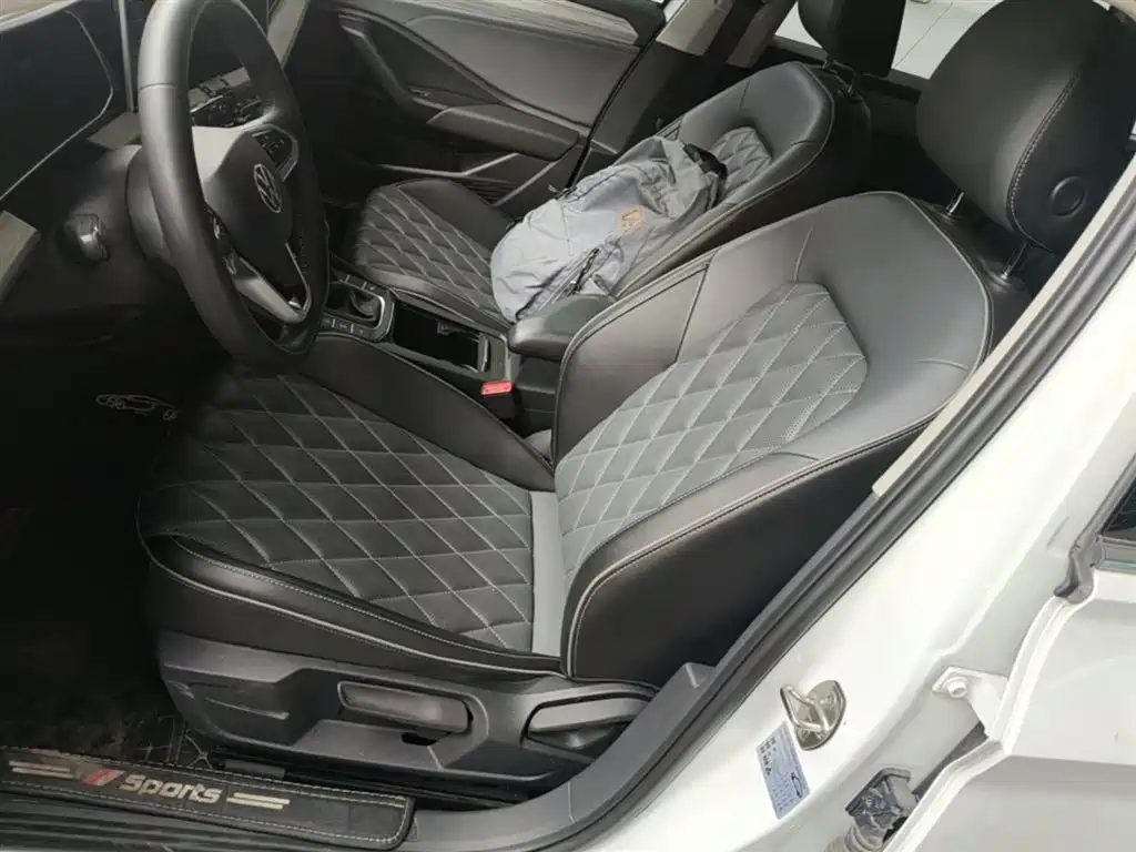 Volkswagen Sagitar 2023 300TSI DSG Surpassing Edition фото 15