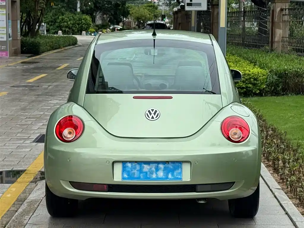 Volkswagen Beetle 2008 2.0 AT Standard фото 5