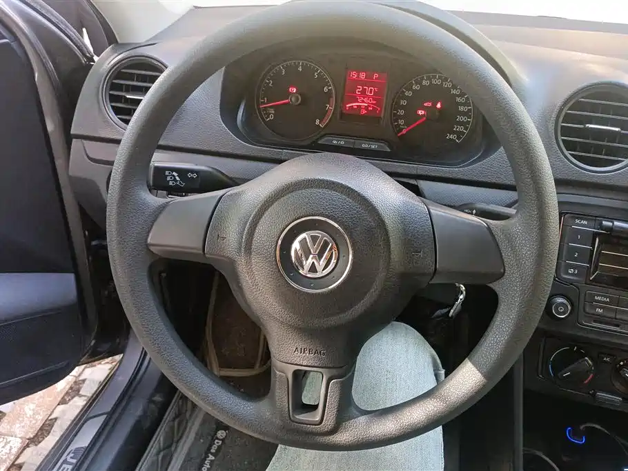 Volkswagen Jetta 2015 Value Edition 1.6L Automatic Fashion фото 15