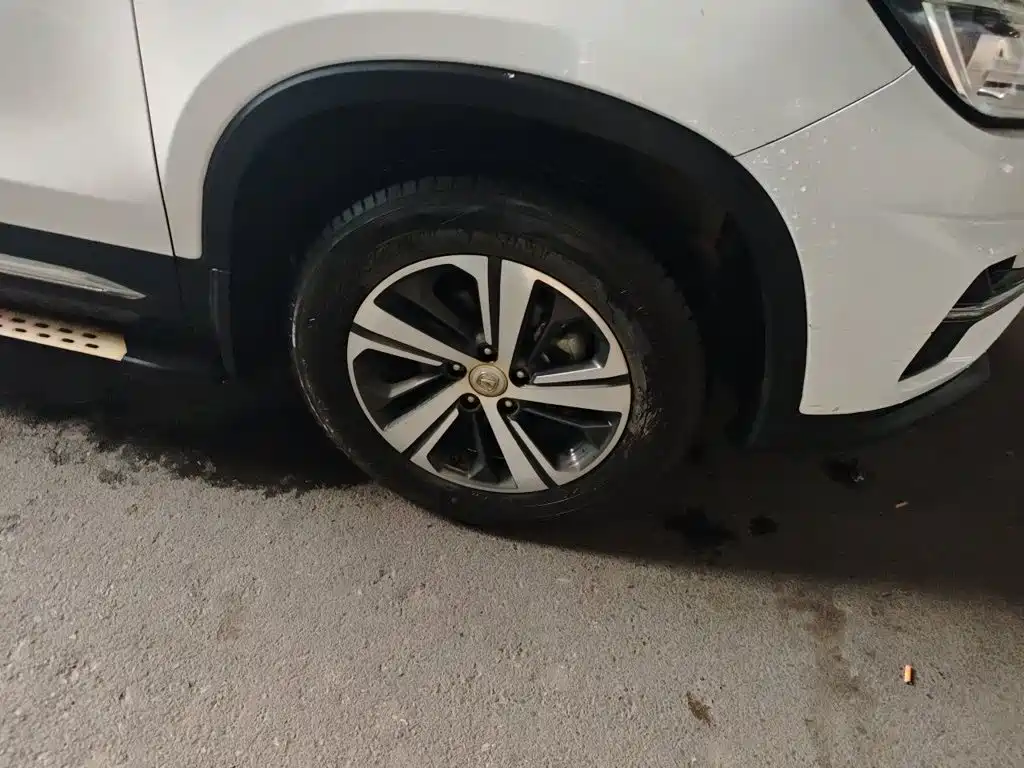 Фото 8 - Changan CS75