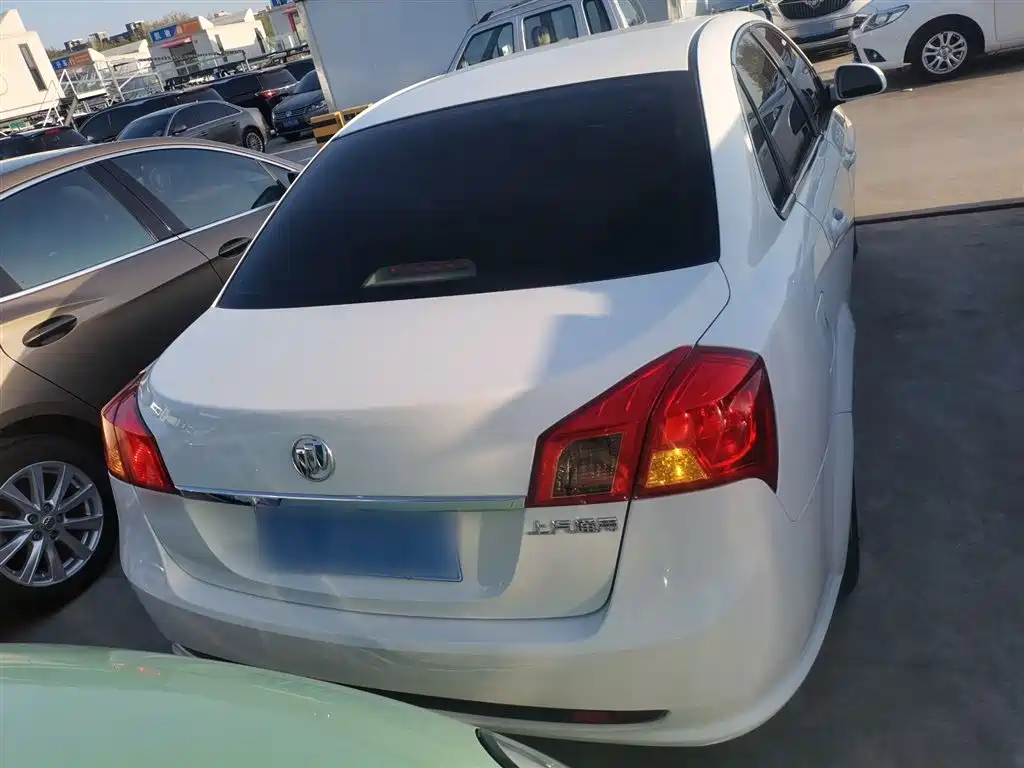 Buick Excelle 2015 1.5L Automatic Classic фото 6