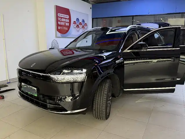 AITO M9 Последовательный гибрид, Max, 42kWh, 5 мест