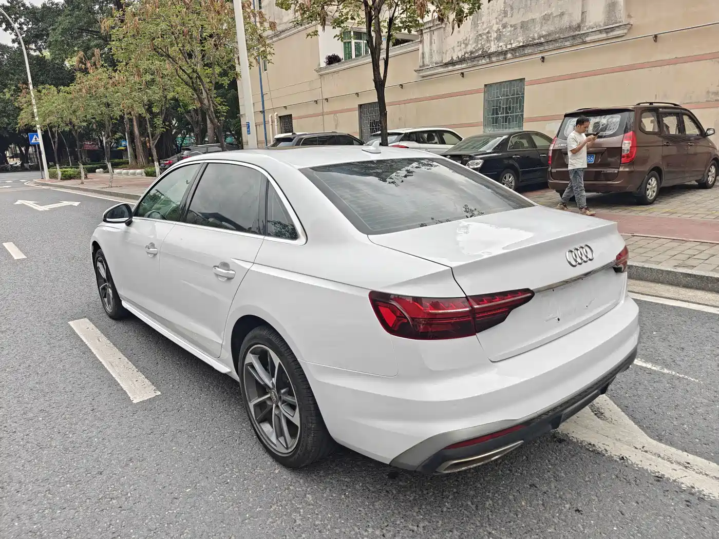 Audi A4L 2020 40 TFSI Fashion Dynamic Edition фото 4