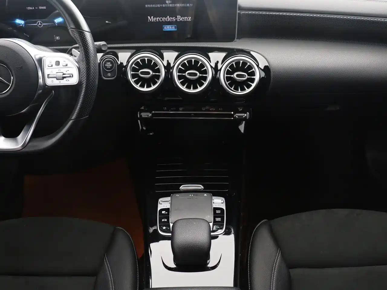 Mercedes-Benz A-Class 2020 A 200 L Sport Sedan фото 8