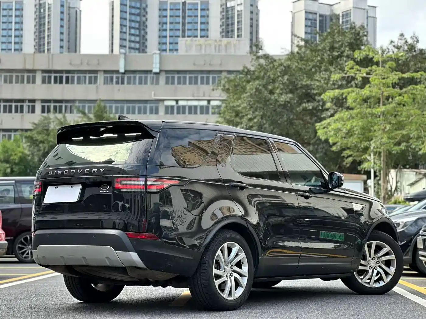 Land Rover Discovery 2017 3.0 SC V6 HSE фото 12