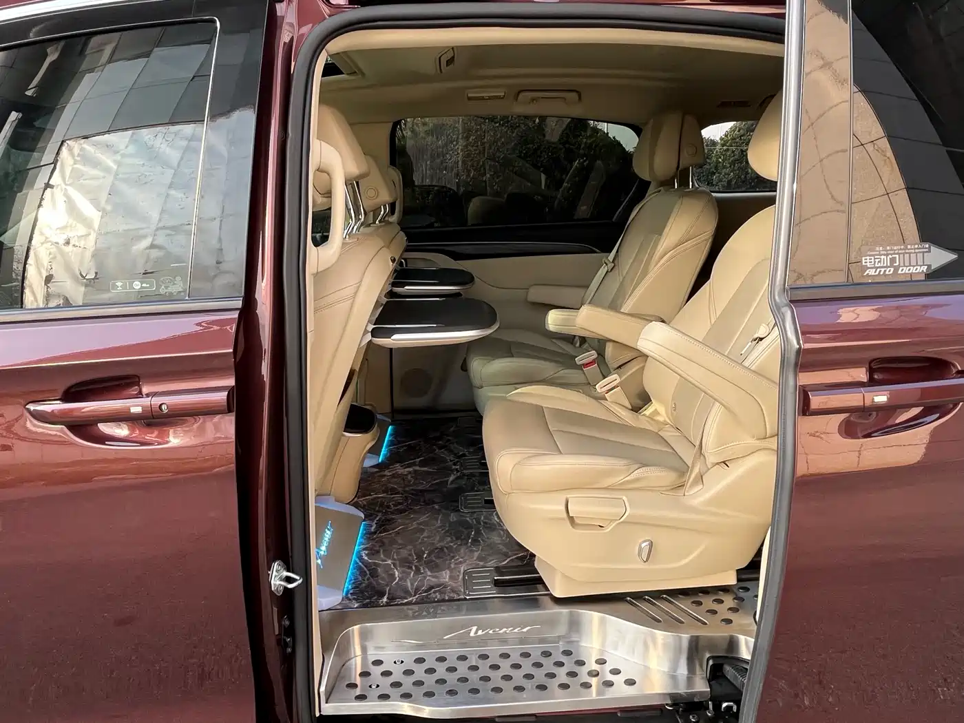 Buick GL8 2023 ES Landmaster Exclusive фото 14