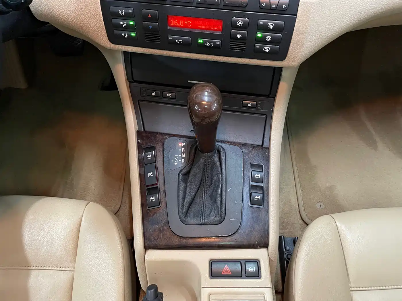BMW 3 Series 2004 318i фото 15