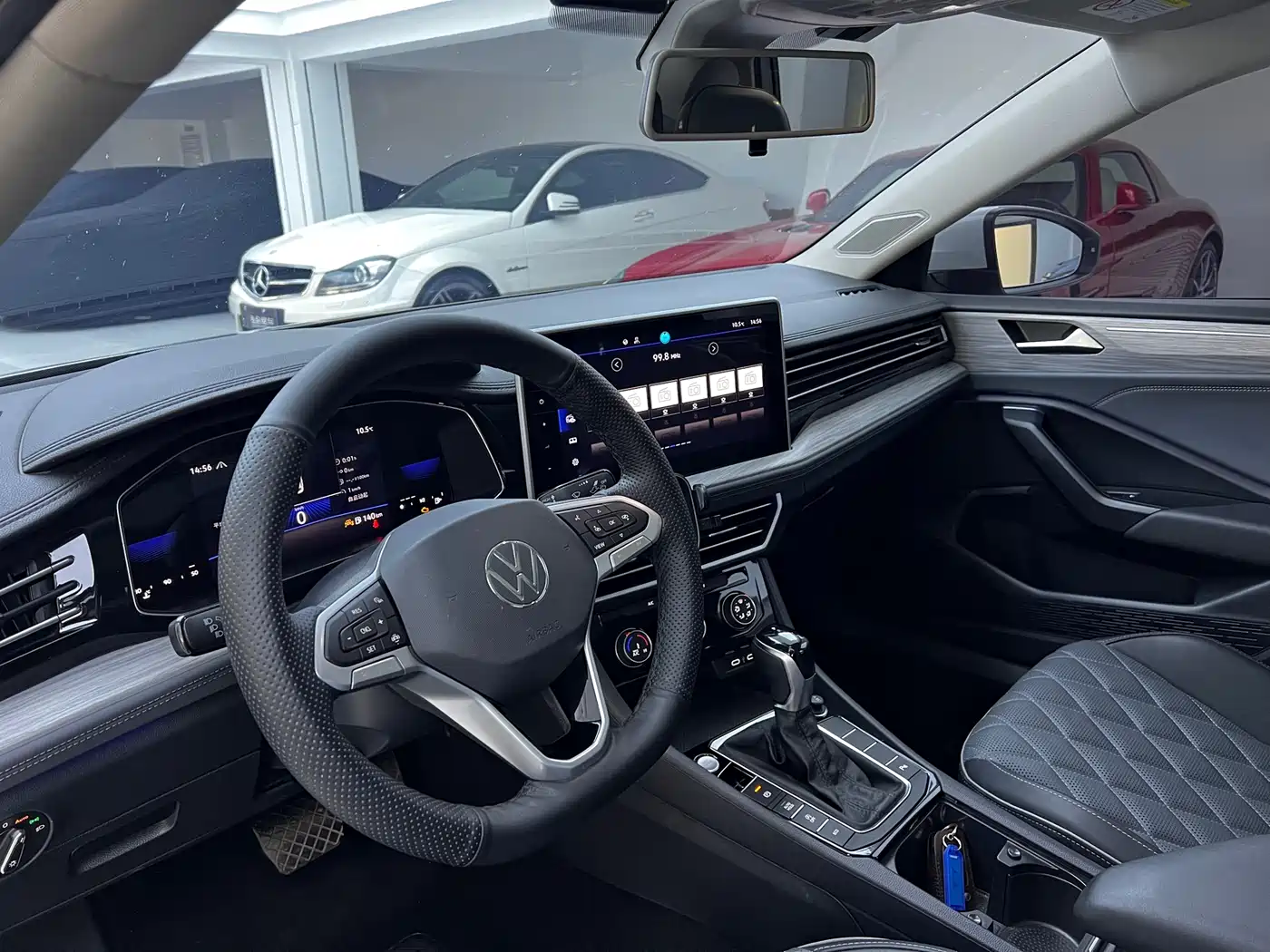 Volkswagen Sagitar 2024 300TSI DSG Surpass Edition фото 5