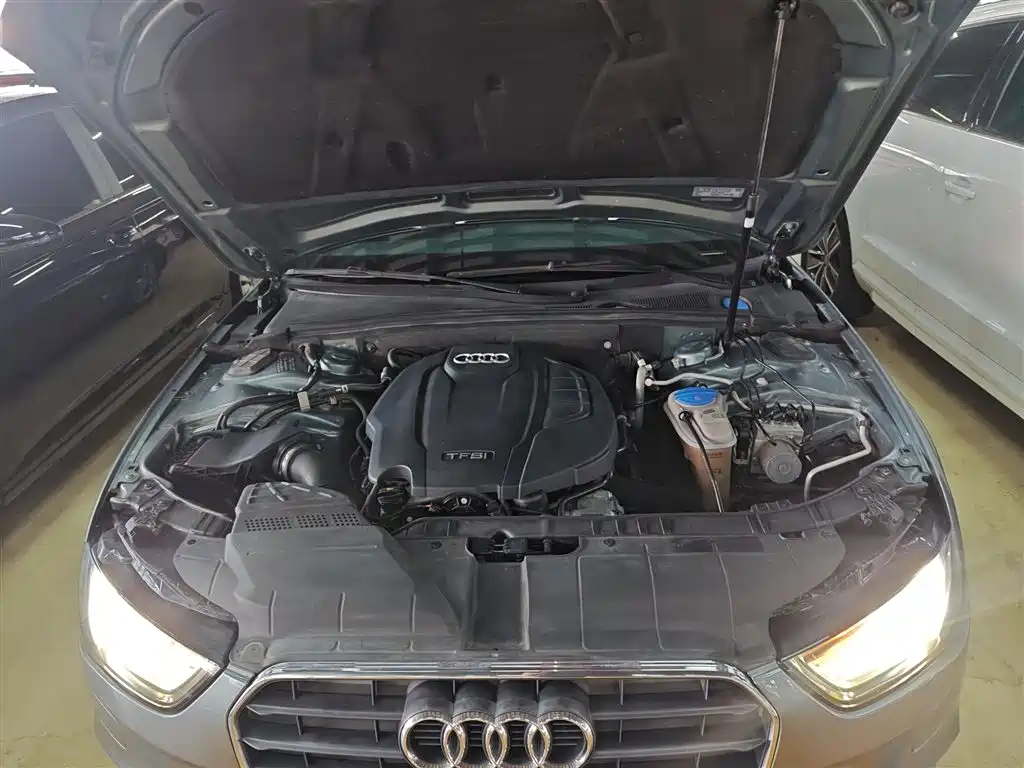 Audi A4L 2015 35 TFSI Auto Standard фото 16