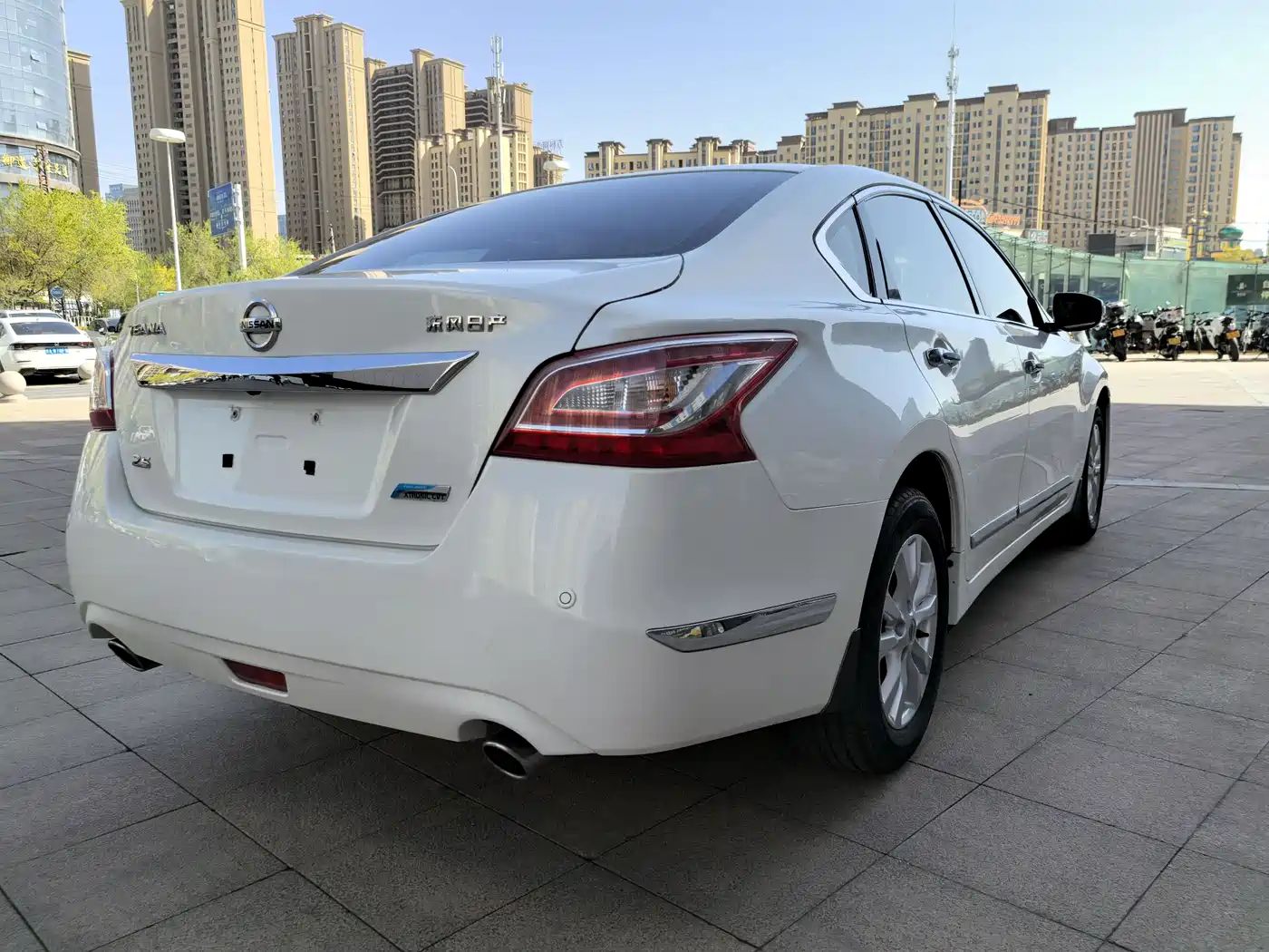 Фото 9 - Nissan Teana