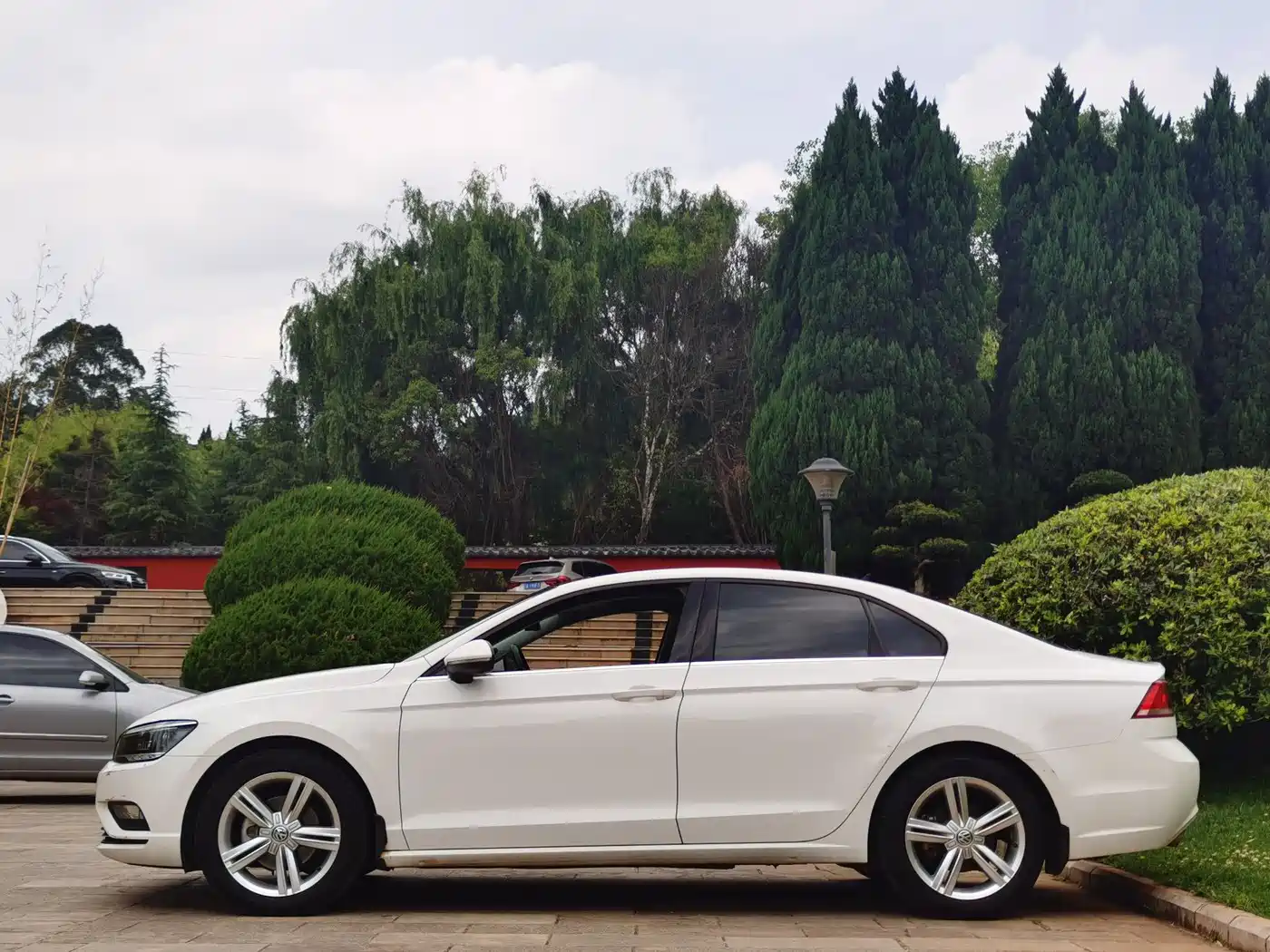 Volkswagen Lamando 2017 280TSI DSG Comfort Edition фото 6