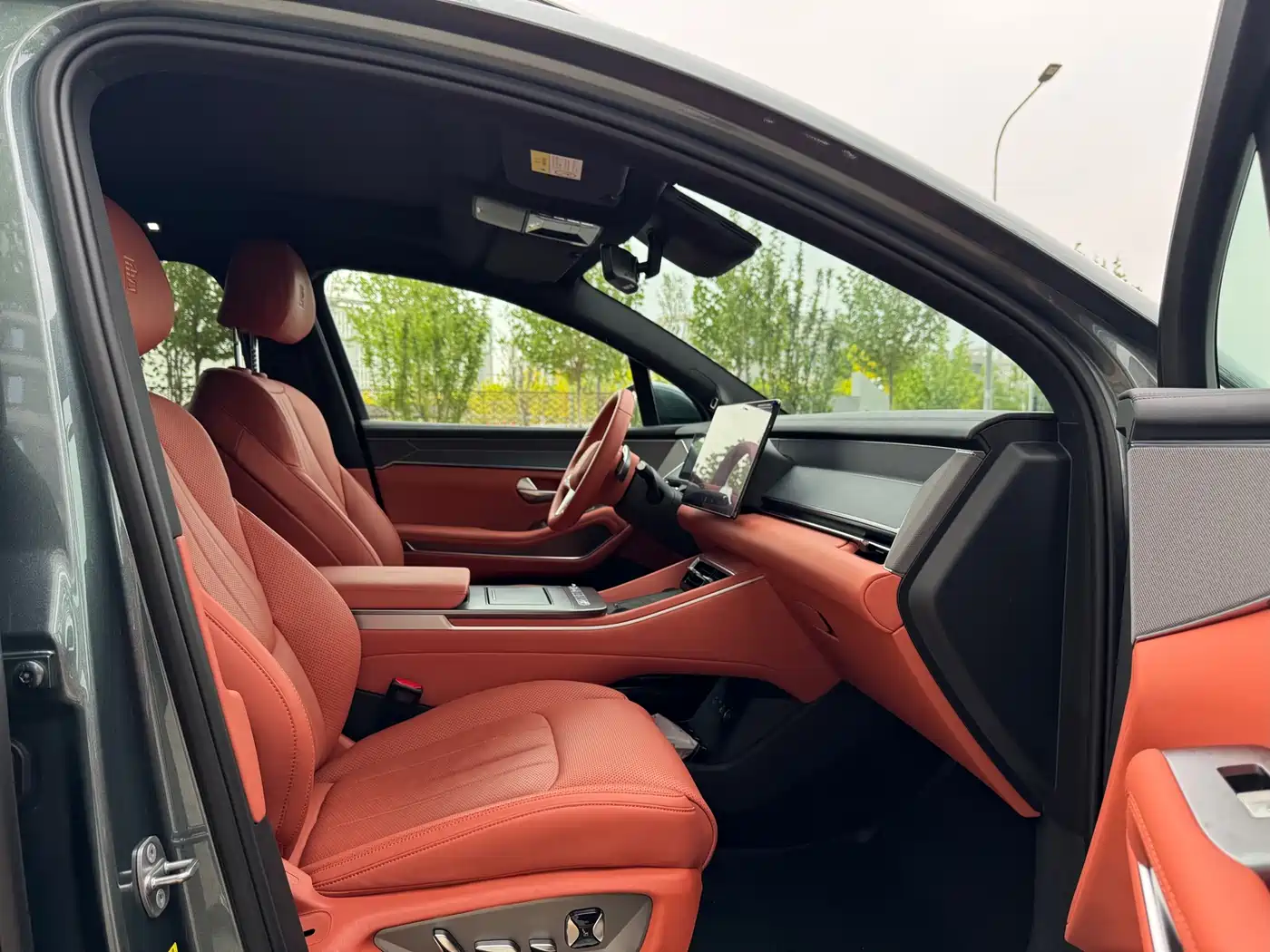 BYD Tang L 2025 DM 175KM Drone Player Edition фото 24