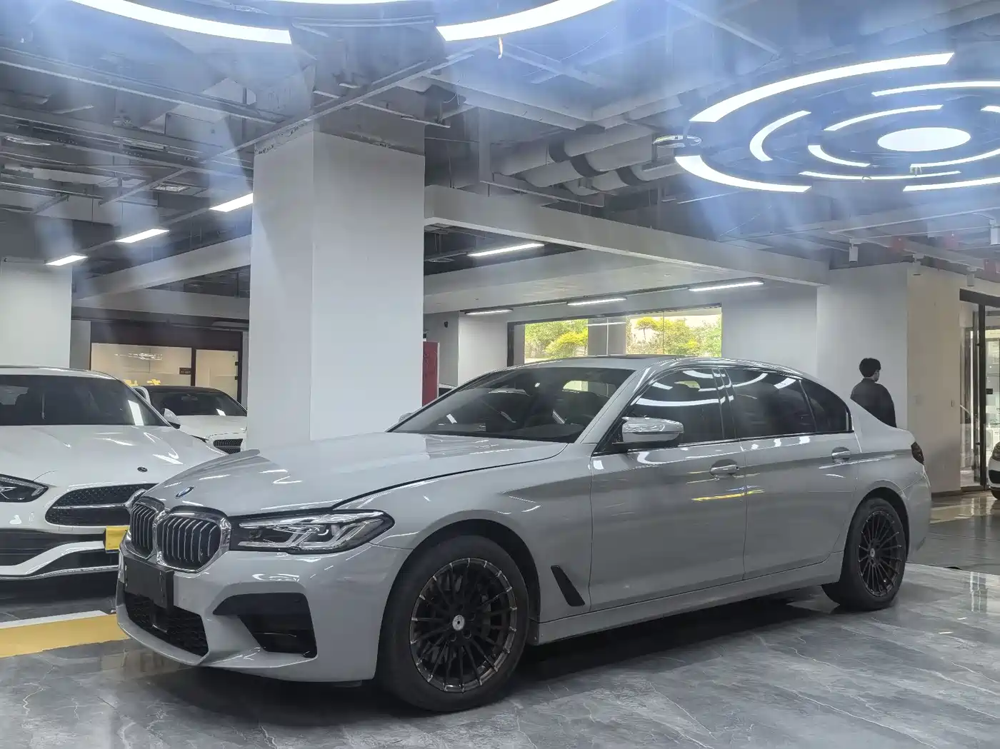 BMW 5 Series 2021 530Li Leading M Sport Package