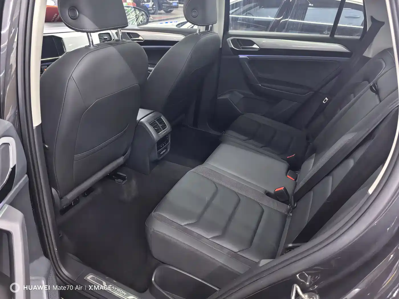 Volkswagen Tayron 2022 330TSI 2WD Luxury Smart Connect Plus фото 6