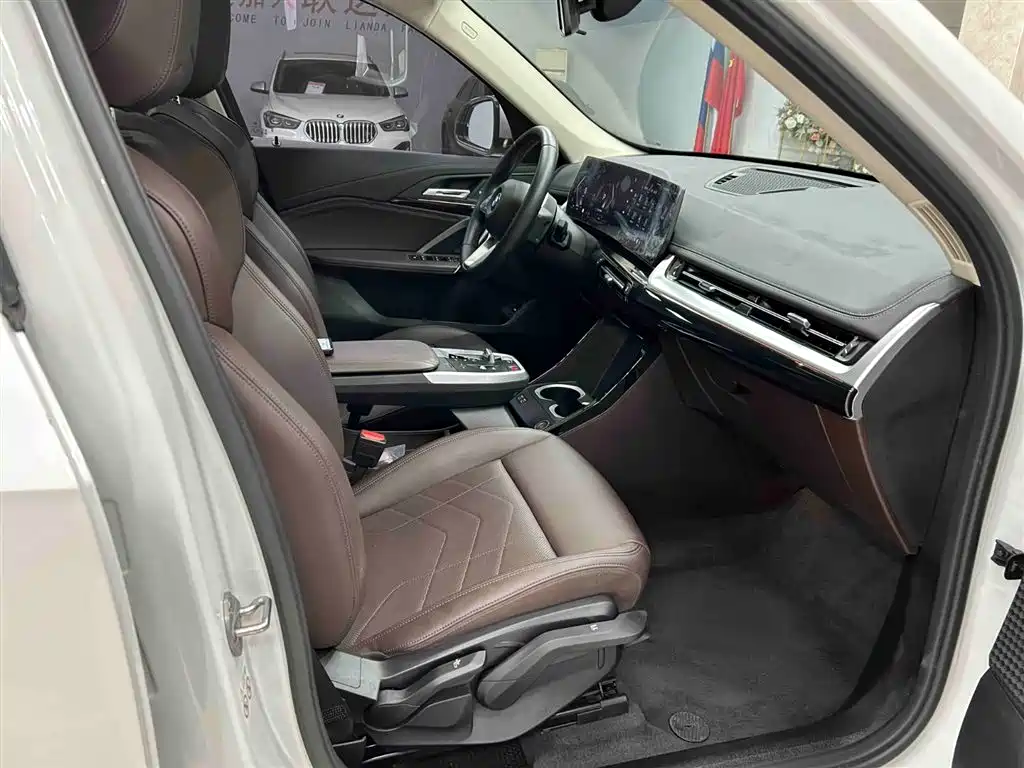 BMW X1 2023 sDrive20Li X Design Package фото 13