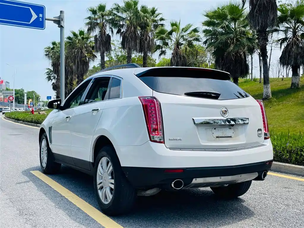 Cadillac SRX 2015 3.0L Elite фото 6