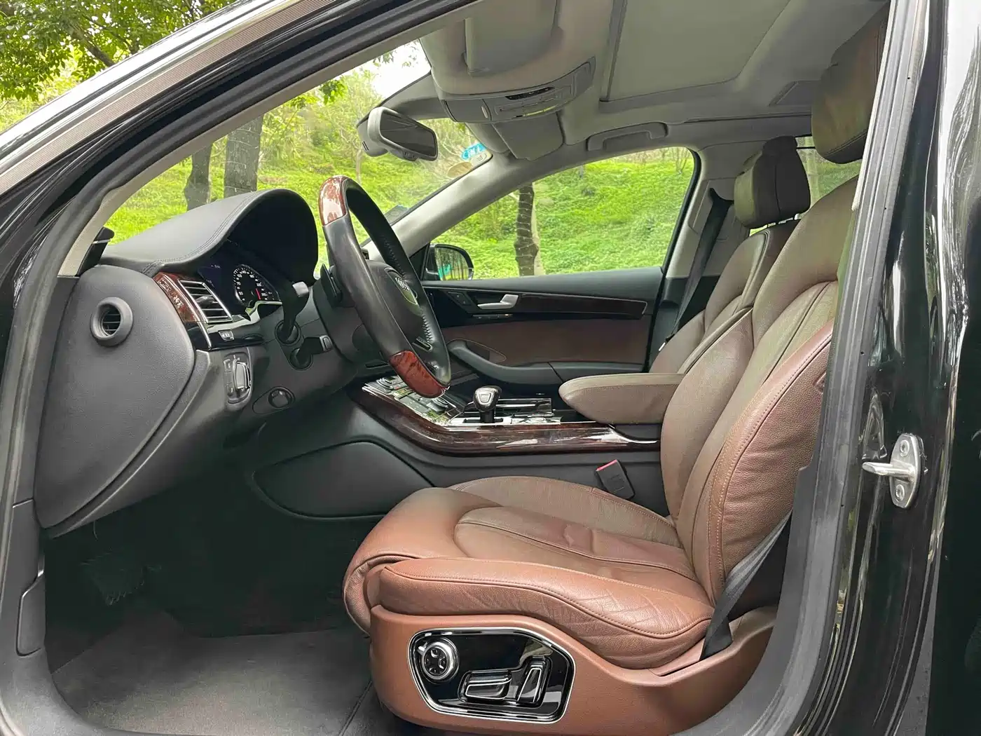 Audi A8 2013 A8L 30 FSI Comfort фото 9