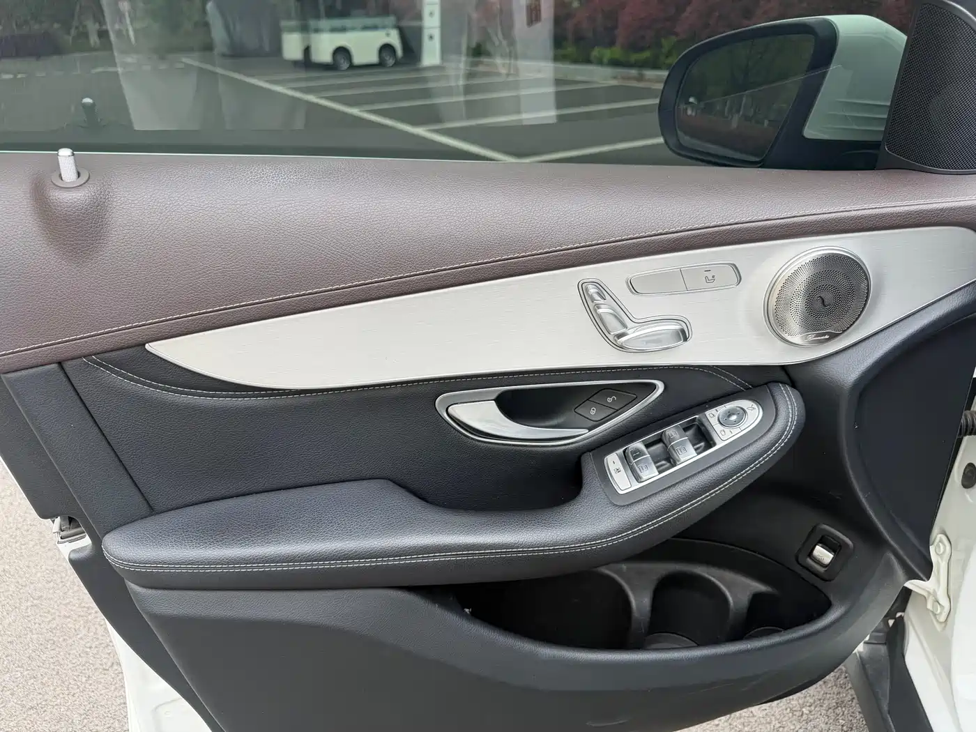 Mercedes-Benz GLC 2020 Facelift GLC 260 L 4MATIC Dynamic фото 13