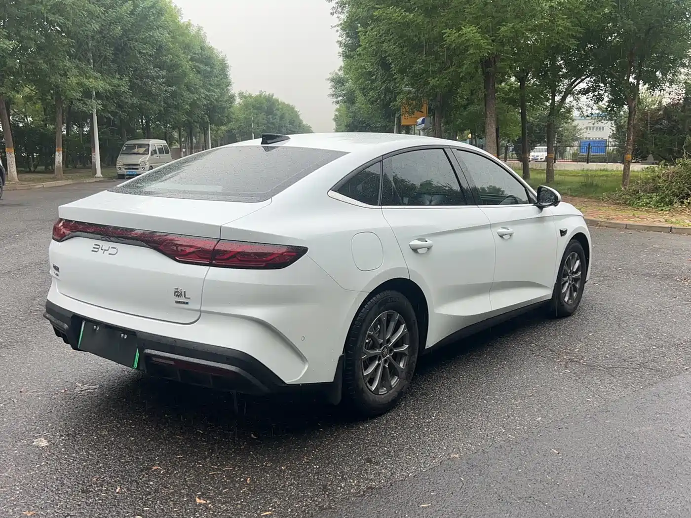 BYD Qin L 2025 DM-i Smart Drive Edition 80KM Leading фото 5