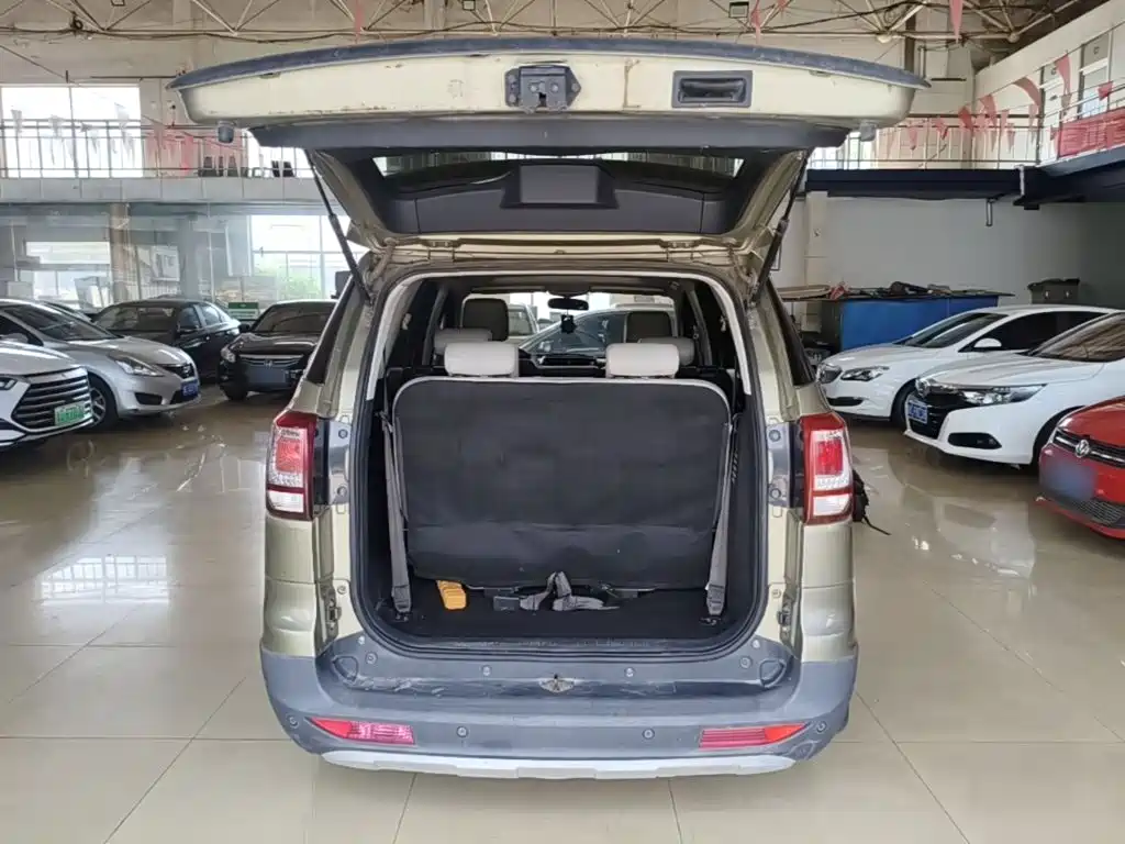 BAIC Huansu S3 2017 2017 1.5L Manual Luxury
