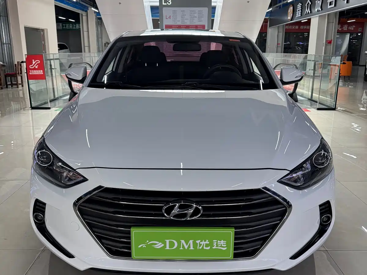 Hyundai Elantra 2016 Model 1.6L Automatic Smart Elite фото 2