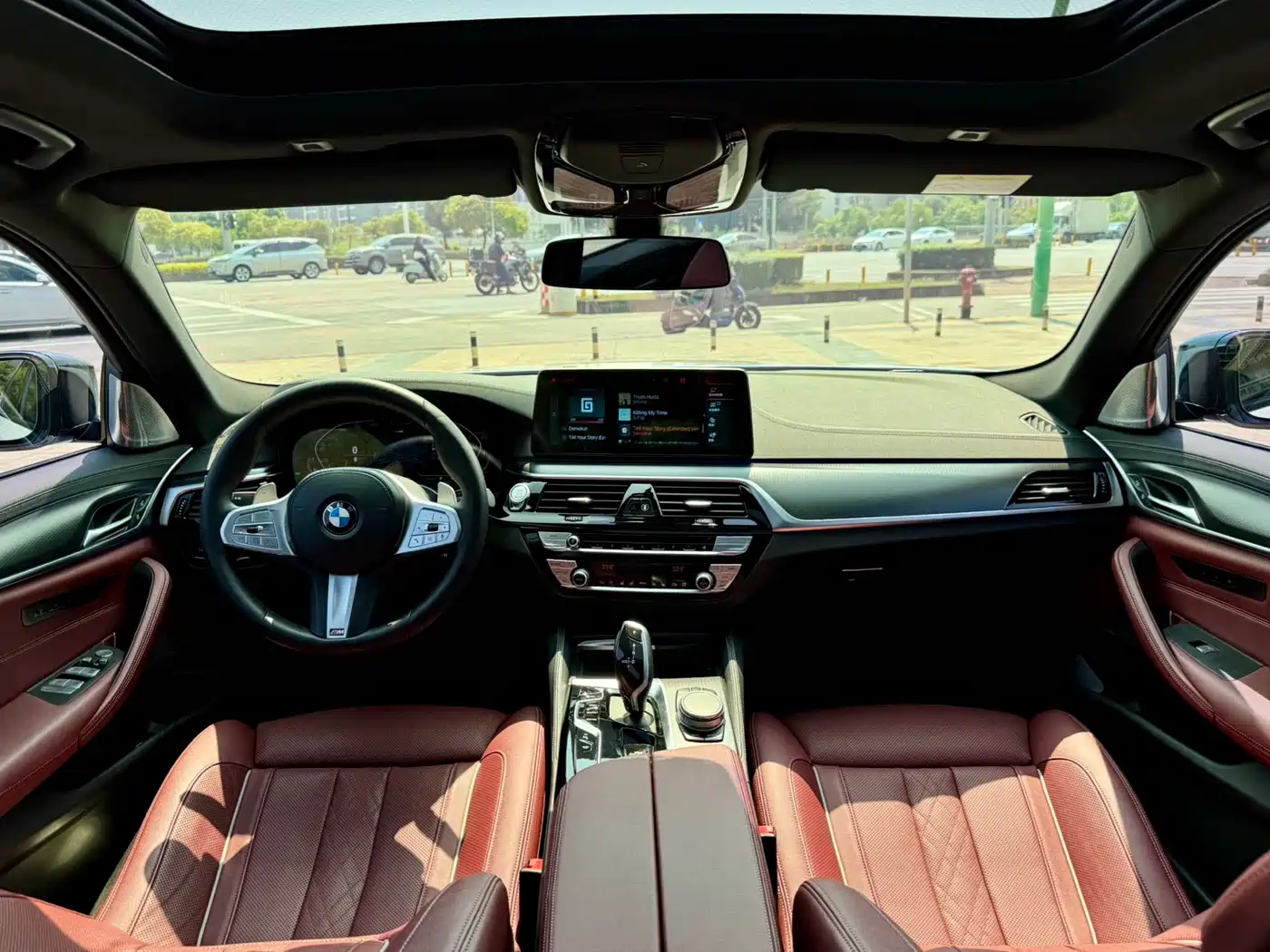 BMW 5 Series 2022 530Li Executive M Sport Package фото 4