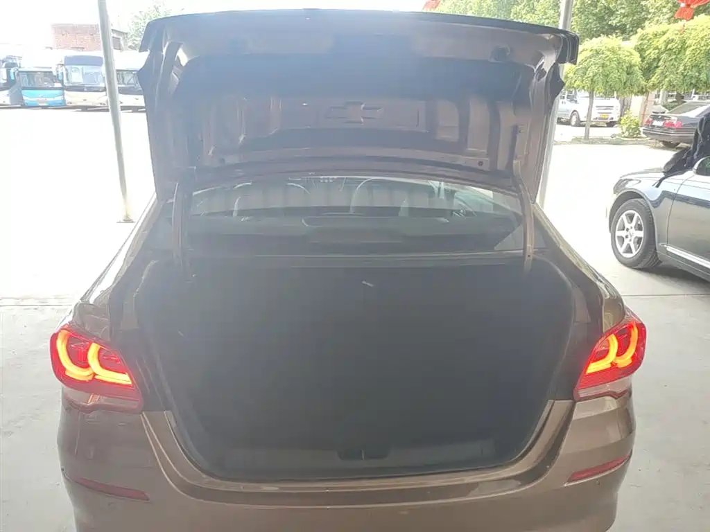 Chevrolet Cavalier 2016 1.5L Automatic Delight Edition фото 19
