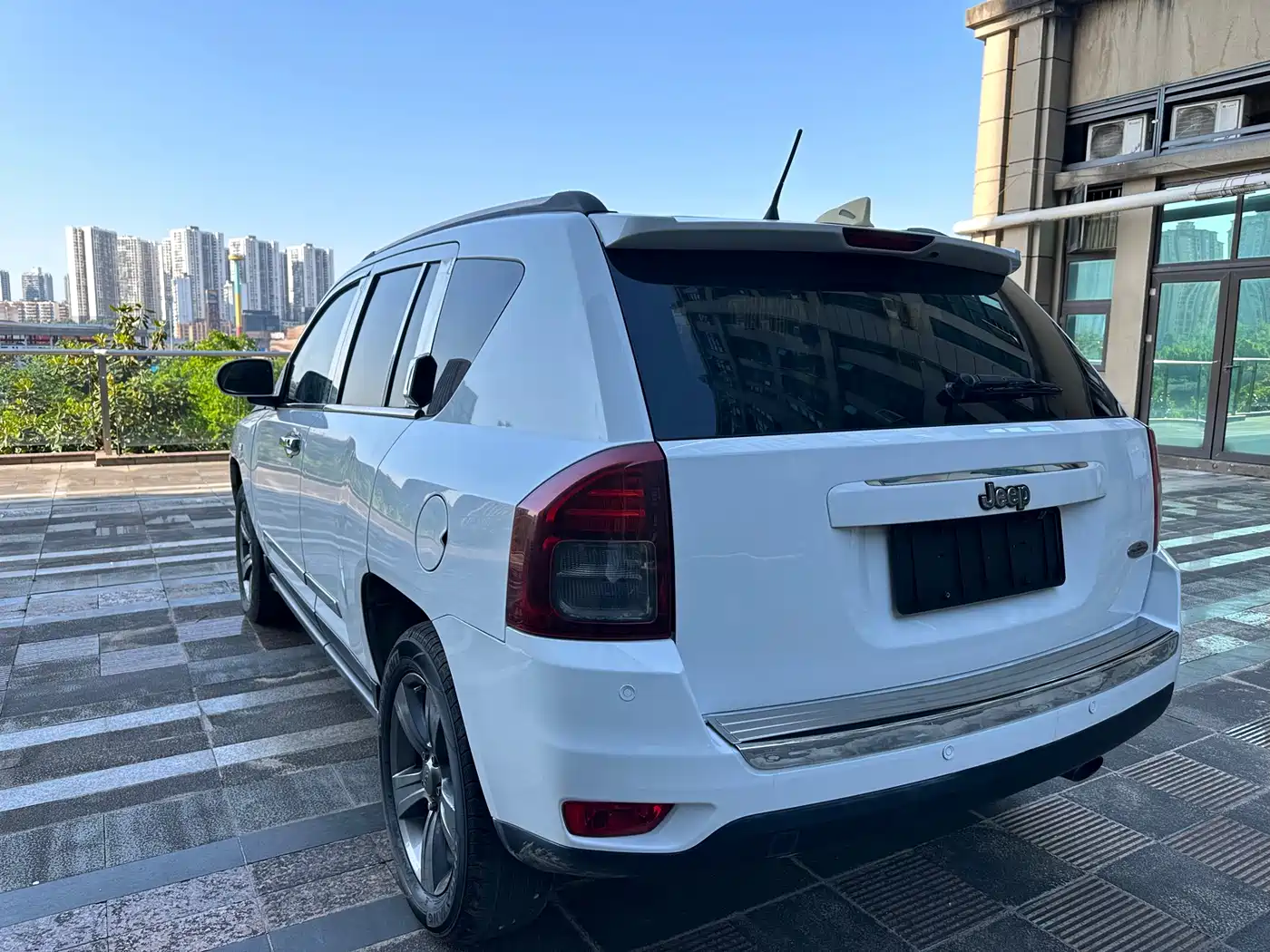 Jeep Compass (Import) 2015 2014 Facelift 2.4L 4WD Luxury Edition