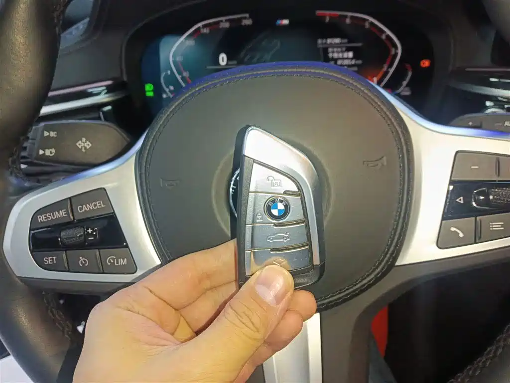 BMW 5 Series 2022 Model Second Facelift 525Li M Sport Package фото 17
