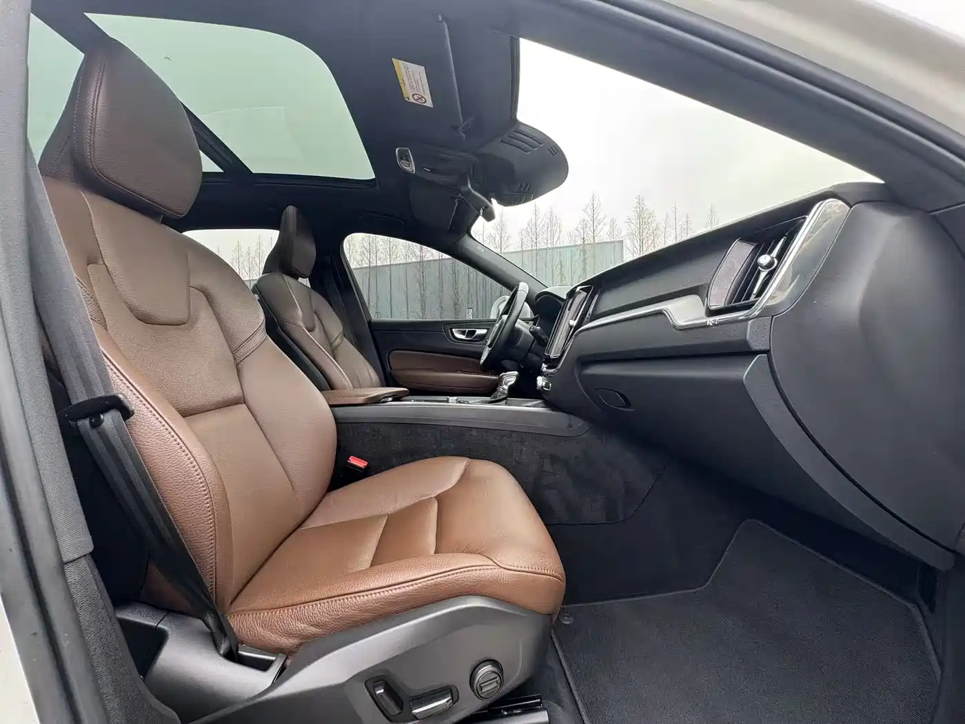 Фото 23 - Volvo XC60