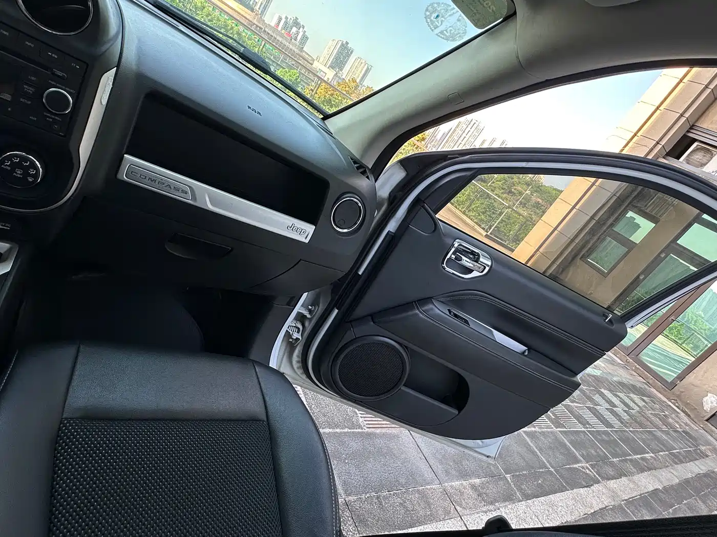 Jeep Compass (Import) 2015 2014 Facelift 2.4L 4WD Luxury Edition
