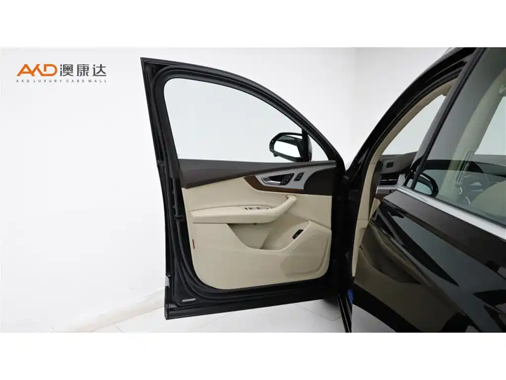 Audi Q7 2018 45 TFSI Technology фото 11