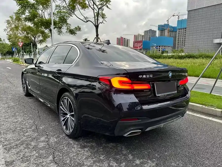 BMW 5 Series 2022 Model Second Facelift 530Li Leading M Sport Package фото 12