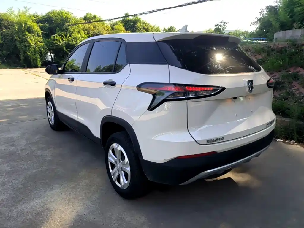 Baojun 510 2021 2021 1.5L Manual Dynamic Edition
