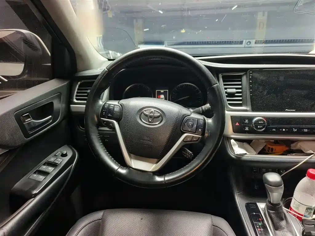 Toyota Highlander 2018 2.0T 4WD Luxury 7-seater (China V) фото 3