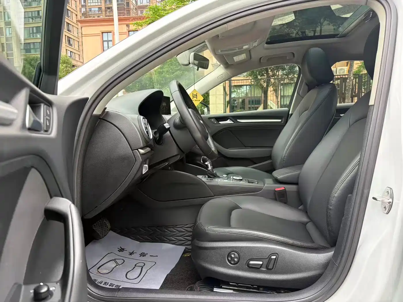 Audi A3 2016 Limousine 35 TFSI Leadership фото 6