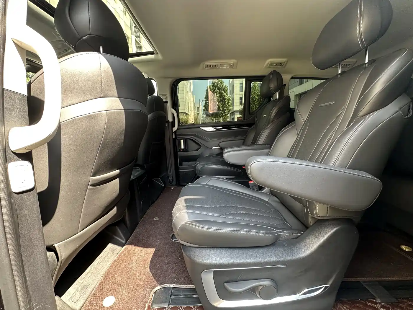 SAIC Maxus Maxus G20 2021 PLUS 2.0T Diesel Automatic Luxury Edition фото 15